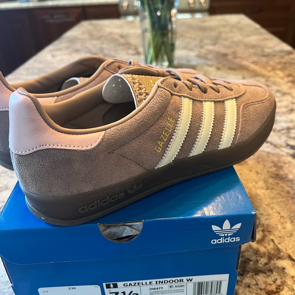 Adidas Gazelle sneakers
